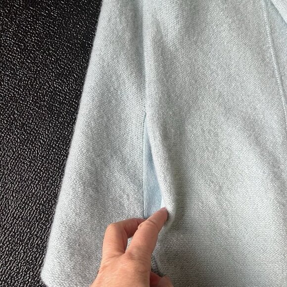 Women’s Cabela's Wool Cardigan sz M/L Pockets Feminine Retro Cozy Warm Green - Picture 7 of 8